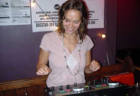 VThe Teutonic tigress DJ Choc debuts, OFFLINE club at the Dogstar, Brixton, Thursday 28th July 2005, urban75 club night, London