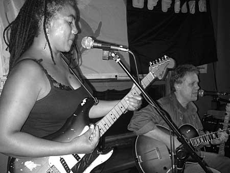 Blind Lemon and Myo,  OFFLINE club at the Dogstar, Brixton, Thursday 28th July 2005, urban75 club night, London.
