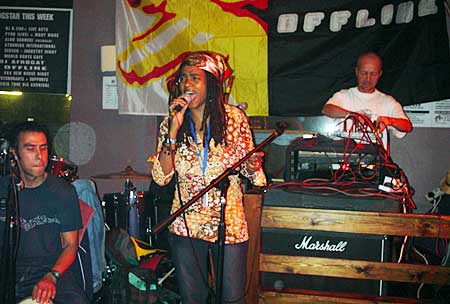 OFFLINE club at the Dogstar, Brixton, Thursday 25th August 2005, urban75 club night, London.