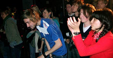 OFFLINE club at the Dogstar, Brixton, Thursday 24th November 2005, urban75 club night, London