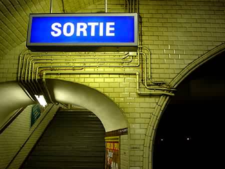 metro station, Paris
