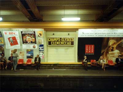 Champs Elysees Clemenceau metro