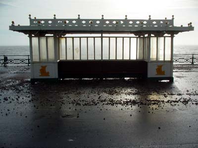 Shelter, Brighton promenade, Jan 2003