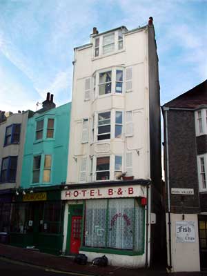 Oxford House Hotel and B&B, Pool Valley Coach Station, Brighton, Jan 2003