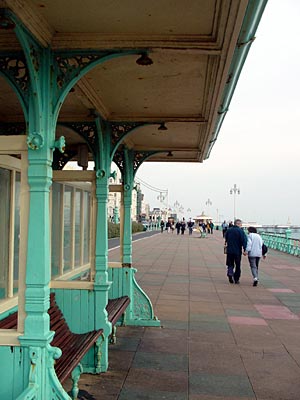 Promenade view, Brighton, October 2003