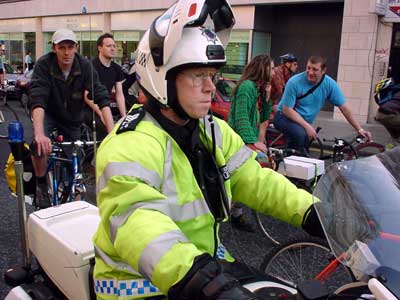 Stroppy policeman, Tottenham Court Road, London 31st May 2002