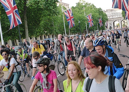 London Critical Mass bike ride from Waterloo through central London, 26th June 2009