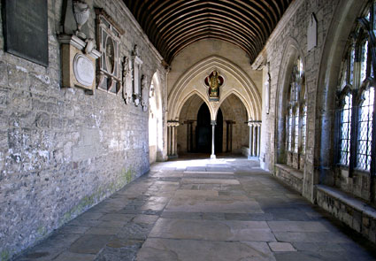 Chichester Cathedral, West Sussex, England photographs. Pictures of the town's architecture, cathedral, streets, museum and parks