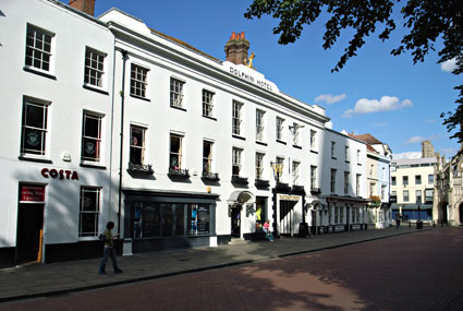 Chichester, West Sussex, England photographs. Pictures of the town's architecture, cathedral, streets, museum and parks