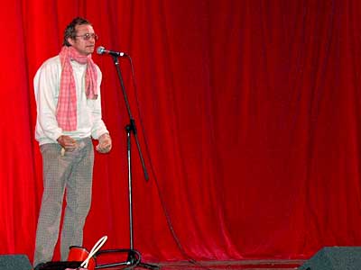 Simon Munnery, Cabaret Tent, Glastonbury Festival, Pilton, Somerset, England June 2005