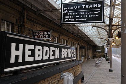 Hebden Bridge railway station, Calderdale, West Yorkshire, England, with pictures of landmarks, mills, canals, signal box, bars, cafes, tourist sights and more