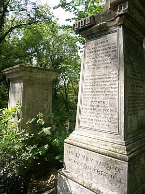 Broken memorial, Nunhead Cemetery, London