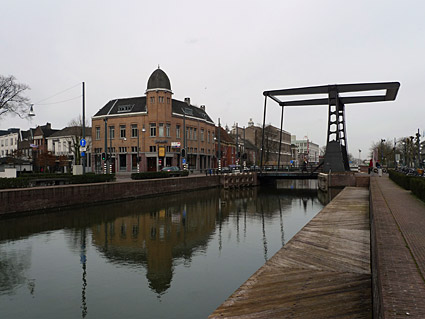 A walk around Helmond, Netherlands with photos of landmarks, canals, bars, cafes, tourist sights and more