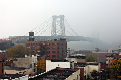 Williamsburg Bridge in the mist, Williamsburg, Brooklyn, New York, New York City, NYC, USA