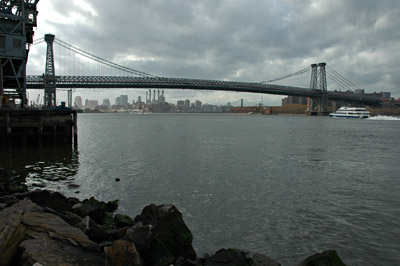 Williamsburg Bridge from the East River, Brooklyn, New York, Brooklyn, New York, NYC, US