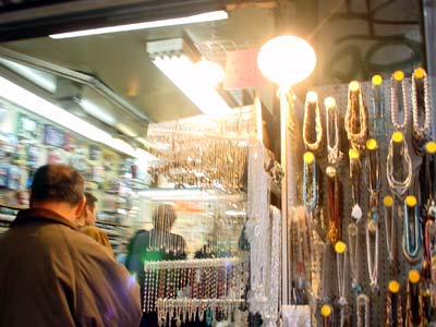 Cheap jewellery, Chinatown, Manhattan, New York