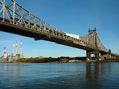 Queensboro Bridge from Roosevelt Island looking east, Manhattan, New York, NYC, USA
