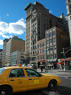 Yellow cab in Union Square, Manhattan, New York, USA