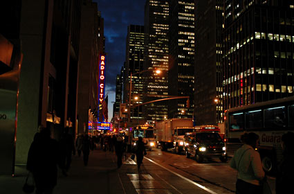 Radio City Music Hall, Rockefeller Center, Manhattan, New York, NYC, November 2005