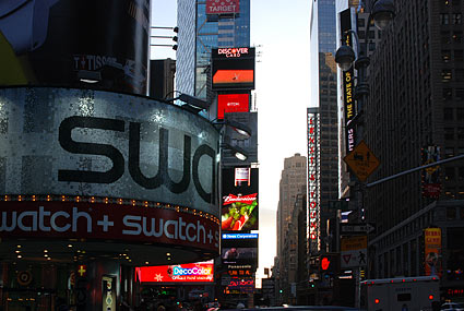 Times Square photos, Broadway and Seventh Avenue between West 42nd and West 47th Streets, Manhattan, NYC, December 2006