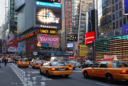 Times Square photos, Broadway and Seventh Avenue between West 42nd and West 47th Streets, Manhattan, NYC, December 2006