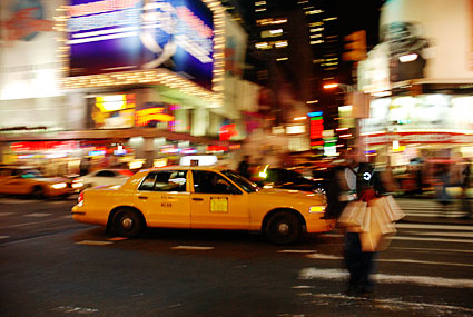New York winter photos, a walk through Times Square, NYC - photographs and feature