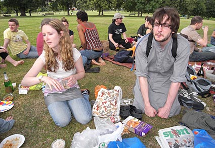 Brockwell Park picnic and Vicky's birthday, Brixton, London, 14th July 2007, urban75 party