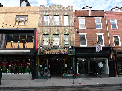South Street, Philadelphia, PA, US - photos of shops, bars and architecture