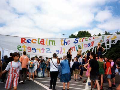 Banners go up, Reclaim the Streets, M41 Motorway, Shepherd's Bush, 8th June 1996