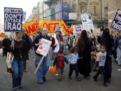 Protesters on Piccadilly Circus, Stop the War in Iraq protest, London, March 22nd 2003 