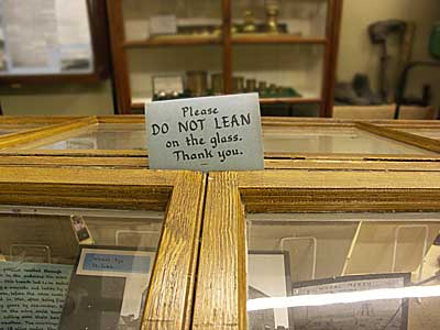 Do not lean on the glass, St. Ives Museum, St Ives, Cornwall, April 2004