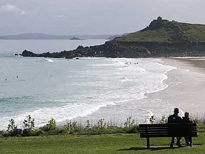 Couple overlooking Porthmeor Beach, St Ives, Cornwall, April 2004