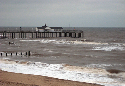Southwold Pier photos, photographs of Southwold pier in Suffolk, East Anglia, England, UK