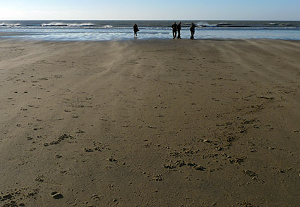 Ogmore-by-sea, Vale of Glamorgan, south Wales - a winter walk along the beach