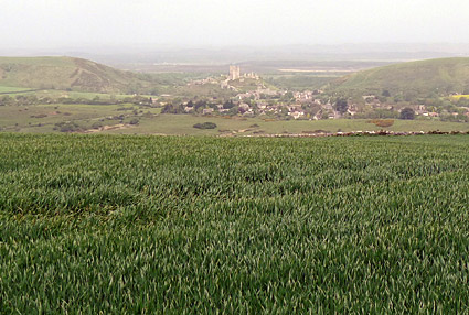 Dorset, Corfe Castle, Swanage, Worth Matravers and Isle of Purbeck walk, May 2009 - photos, feature and comment