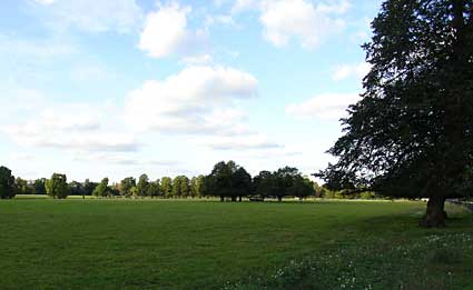 Syon Park, Kew Gardens to Richmond Lock and Brentford, October 2005