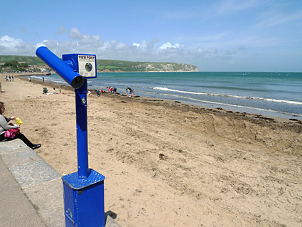 Swanage town photos, streets views, castle and railway station, Isle of Purbeck walk, Dorset, May 2009 - photos, feature and comment