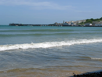 Swanage town photos, streets views, castle and railway station, Isle of Purbeck walk, Dorset, May 2009 - photos, feature and comment - photos, feature and comment