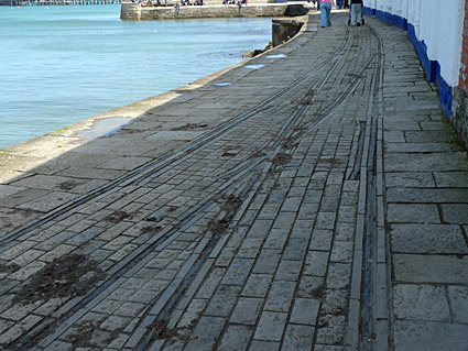 Swanage town photos, streets views, castle and railway station, Isle of Purbeck walk, Dorset, May 2009 - photos, feature and comment - photos, feature and comment