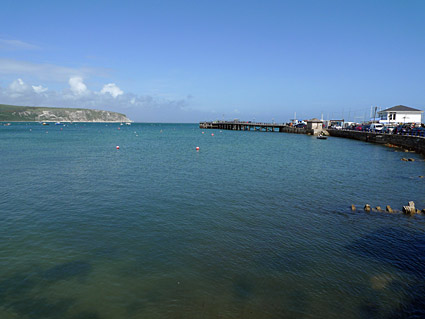 Swanage town photos, streets views, castle and railway station, Isle of Purbeck walk, Dorset, May 2009 - photos, feature and comment - photos, feature and comment