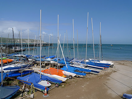 Swanage town photos, streets views, castle and railway station, Isle of Purbeck walk, Dorset, May 2009 - photos, feature and comment - photos, feature and comment