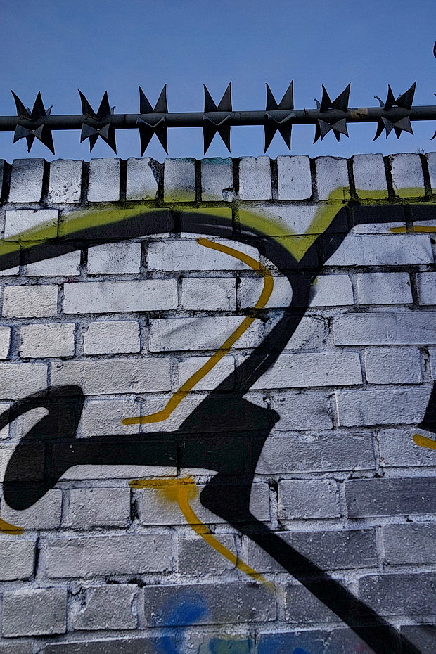 Bow to Hackney Wick canalside walk: barges, street art, buildings and twilight, Feb 2019
