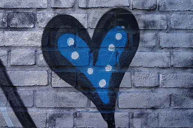 Bow to Hackney Wick canalside walk: barges, street art, buildings and twilight, Feb 2019