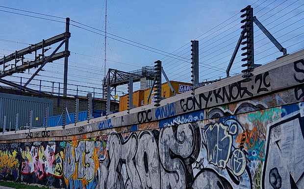 Bow to Hackney Wick canalside walk: barges, street art, buildings and twilight, Feb 2019