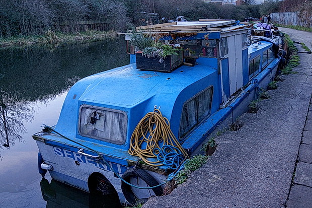 Bow to Hackney Wick canalside walk: barges, street art, buildings and twilight, Feb 2019