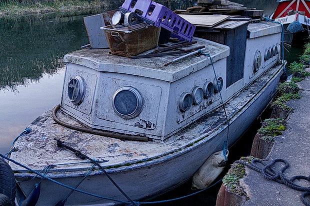 Bow to Hackney Wick canalside walk: barges, street art, buildings and twilight, Feb 2019