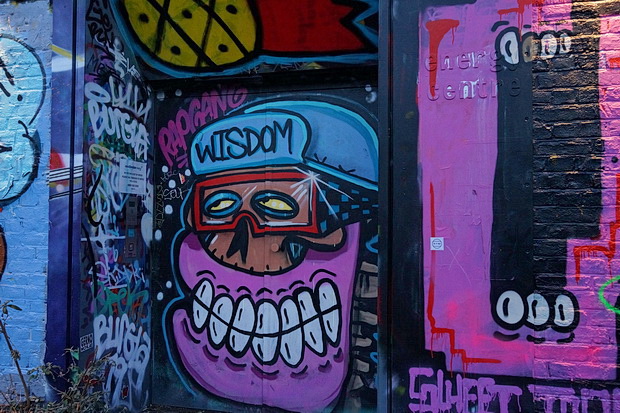 Bow to Hackney Wick canalside walk: barges, street art, buildings and twilight, Feb 2019