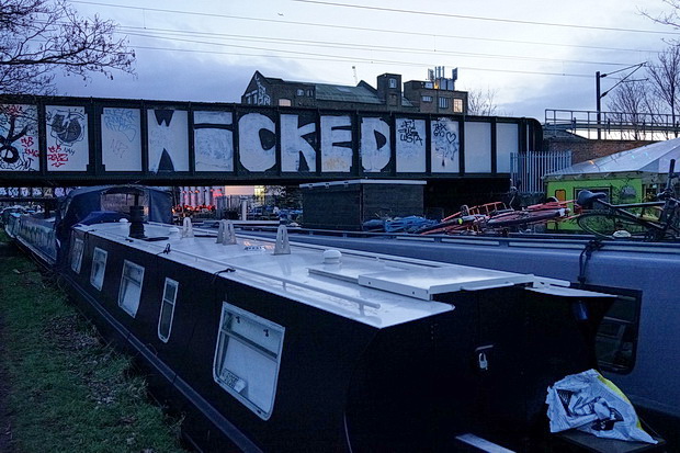 Bow to Hackney Wick canalside walk: barges, street art, buildings and twilight, Feb 2019