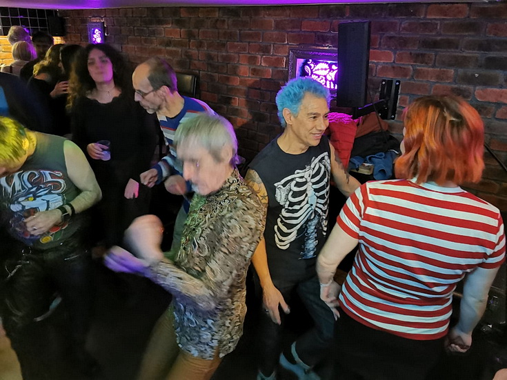A night out in Bristol: Monochrome Set at the Thunderbolt and dancing at Elmer's Arms