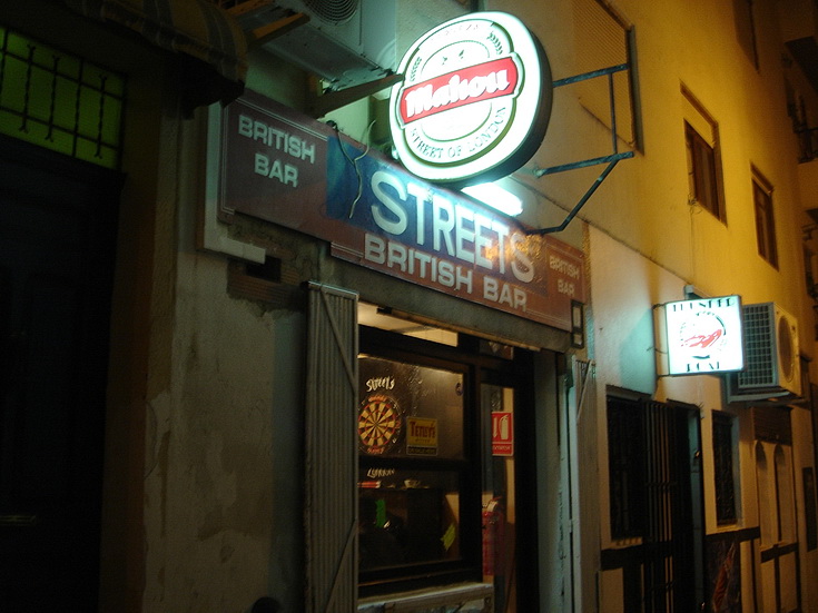 The Brits in Benidorm: English flags, Chippies, Bingo, Beer and Pubs, November 2004